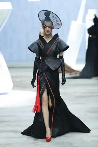 毛戈平"东方印记"发布会 全新演绎中式新古典彩妆_太平洋时尚网知识库