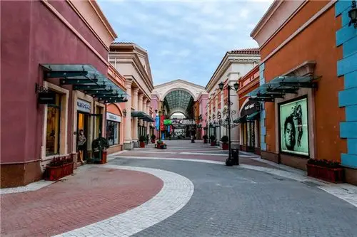 天津新燕莎奥特莱斯品牌有那些