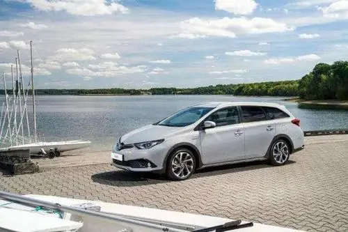 丰田卡罗拉6座旅行车上市,颜值高空间大