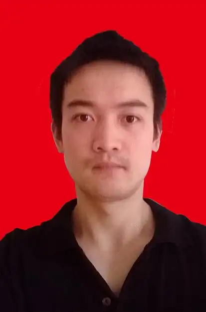 求ps 2寸 红底登记照!