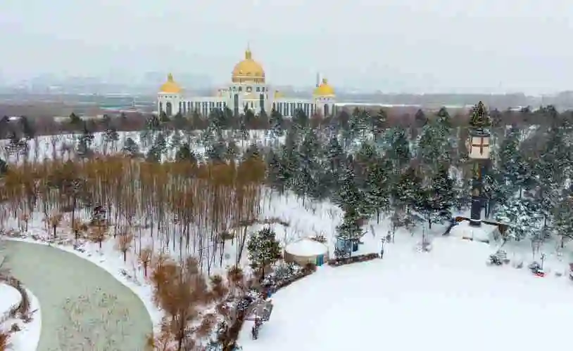 吉林松原迎今冬首场大雪冰天雪地美景如画