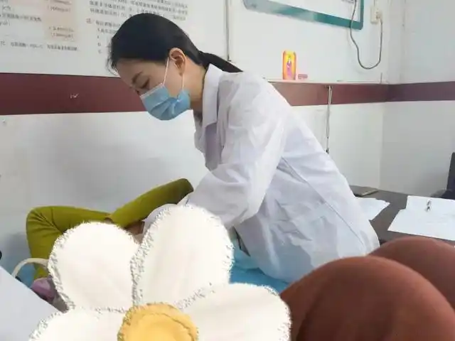 岳阳市妇幼保健院高度重视妇科普查工作,走入乡村,走进基层传播妇女