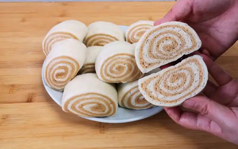 红糖双色馒头简单的做法,一次发酵成功,蓬松暄软有嚼劲