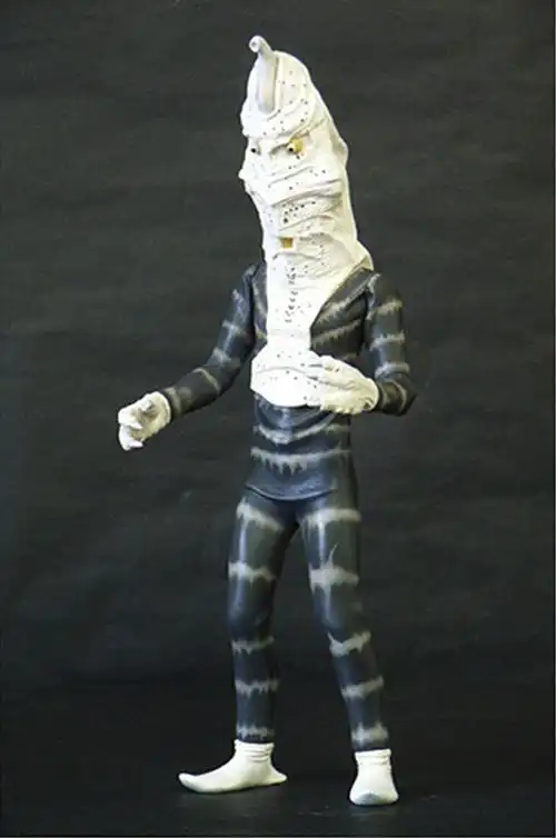 来自比冥王星更遥远的行星---休拉索星的囚犯,编号303.