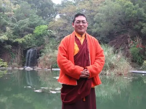 打卦案例系列2 --- 信心坚定,视师如佛 - 丹真绒布活佛的日志 - 网易