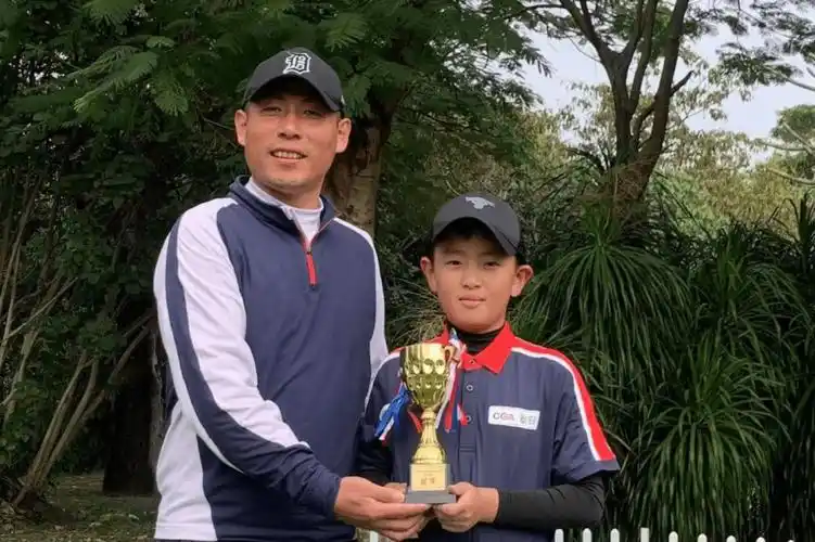 小众项目飞入寻常校园里_高尔夫球_黄埔_运动