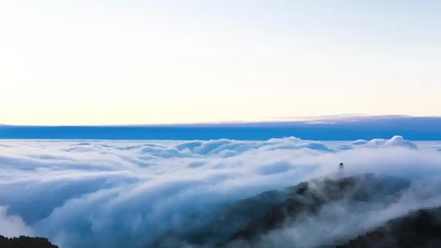 定格初夏最美云海电脑壁纸-风景壁纸 - 壁纸家
