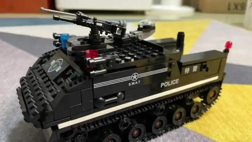 乐高 特警装甲车7015