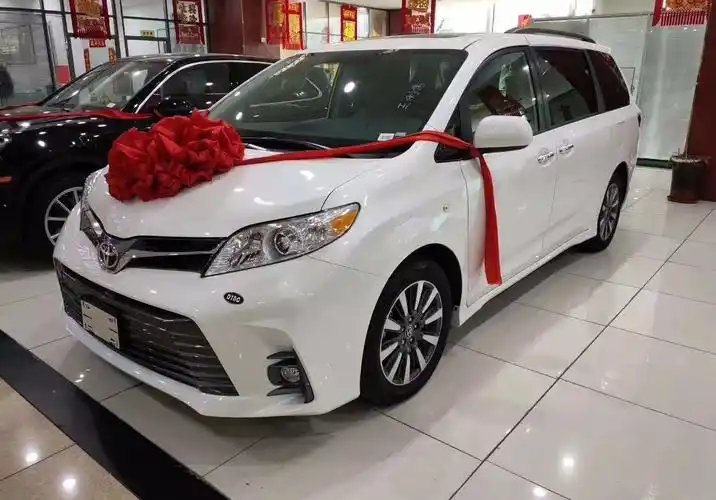 商务车中的霸主丰田塞纳实用型mpv多图解析