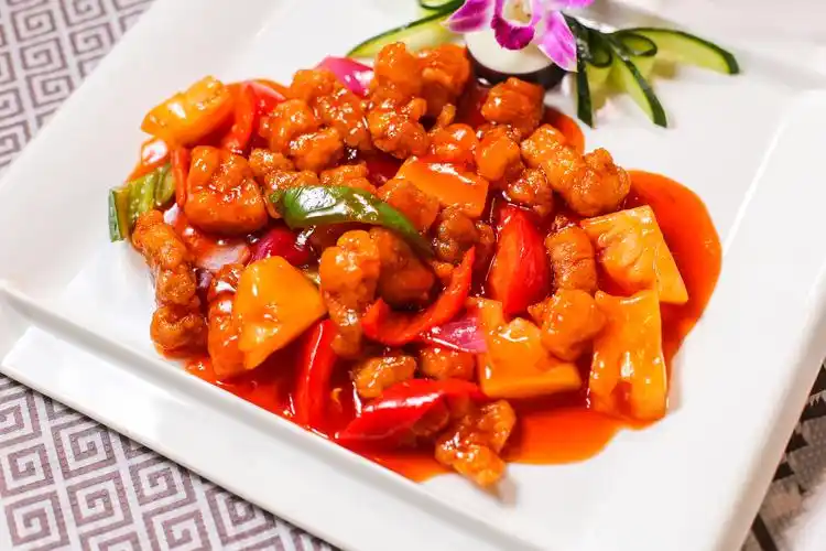 88元抢门市价328元地道私房粤菜4人餐,古法沙姜焗鸡 香葱捞鲈鱼 酸甜