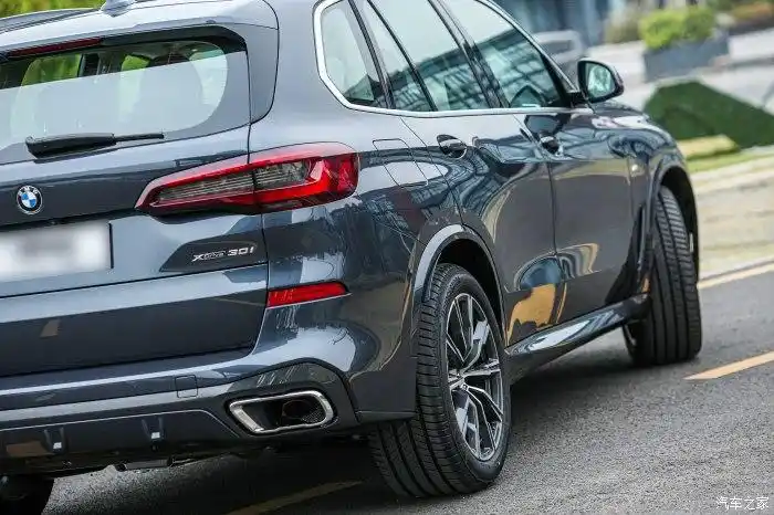 宝马x5极地灰外景分享