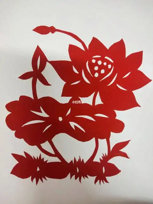 最简单的荷花刻纸啦～#基础情报技术者  #剪纸  #刻纸剪纸