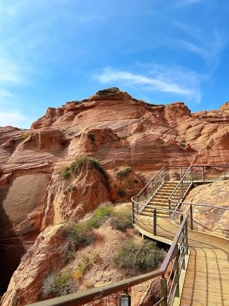 丹霞地貌 (大自然巧夺天工)感受大西北的气势磅礴!丹 - 抖音