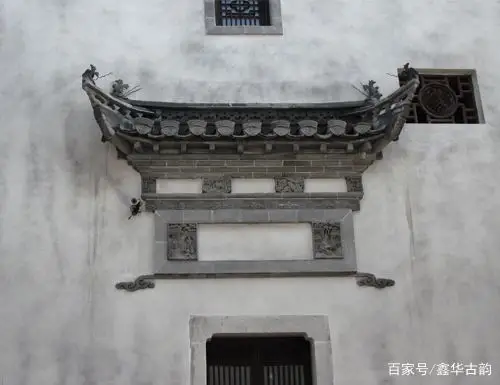 各式各样的徽派民居传统砖雕窗楣