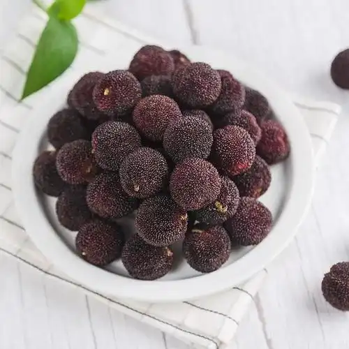 本来生活:吃一颗石屏有机荸荠杨梅,和夏天谈场恋爱