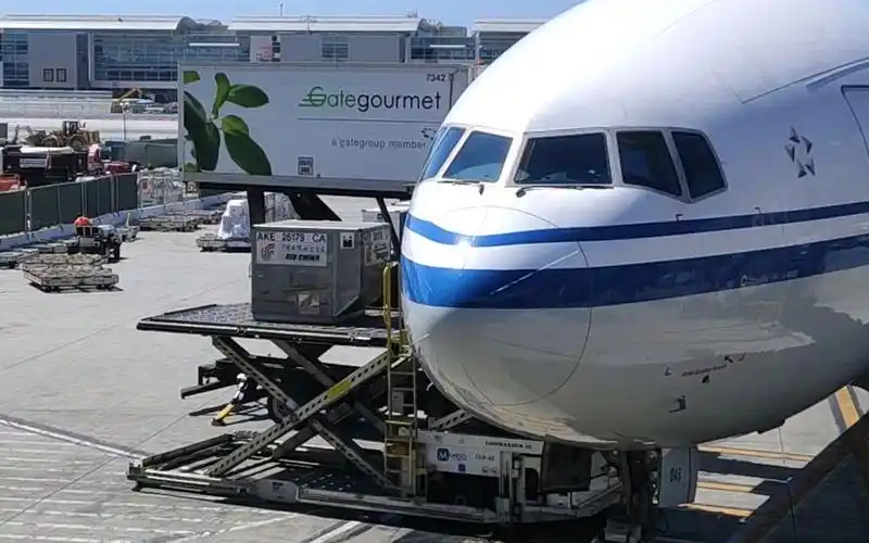 国航 波音777-300er lax拍摄货仓装货 2019年