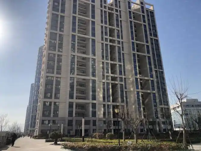 硅谷专家公馆(莱青路)3室2厅2卫121㎡南北135万