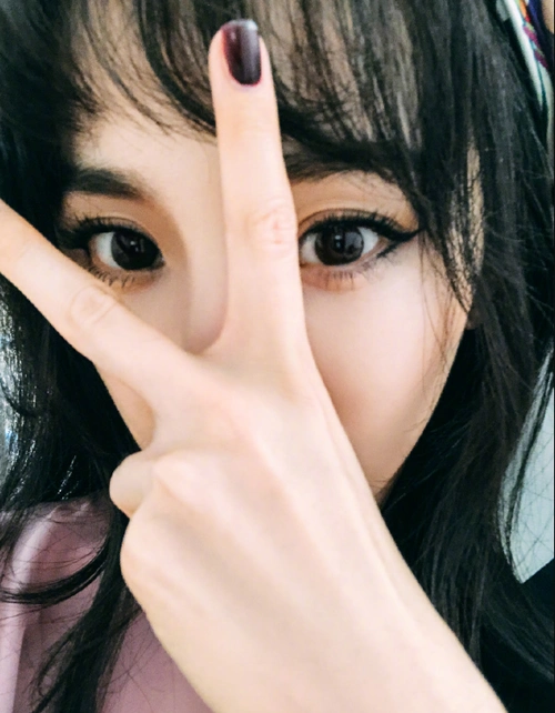 女星美甲造型,郑爽少女心,鞠婧祎御姐范儿,看到热巴:黄皮妹子有救啦