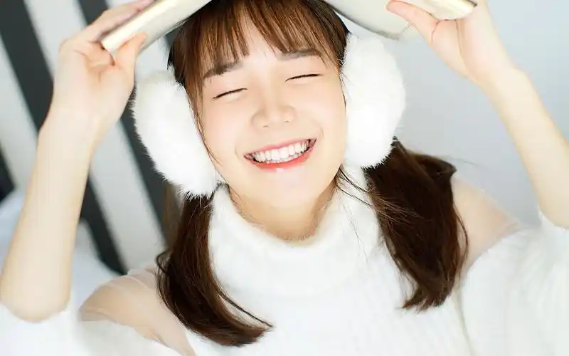 笑容治愈写真图片桌面壁纸第一辑高清大图预览1920x1200_美女壁纸下载