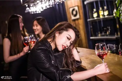 夜拍酒吧美女宝鸡真的是个很赞的城市
