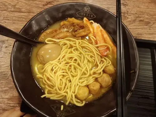 香港特产美食之车仔面