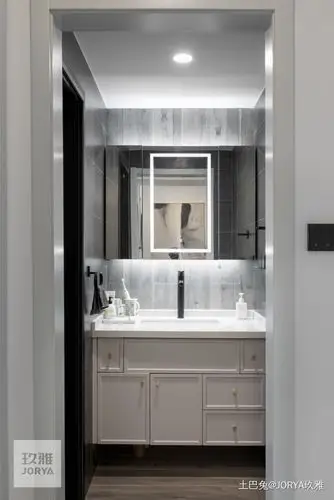 半开放式衣帽间打造夏日快手衣橱卫生间洗漱台其他卫生间设计图片赏析