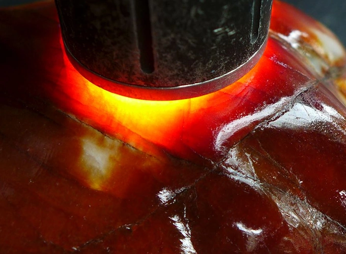 姹紫嫣红一一极品红翡原石欣赏_翡翠