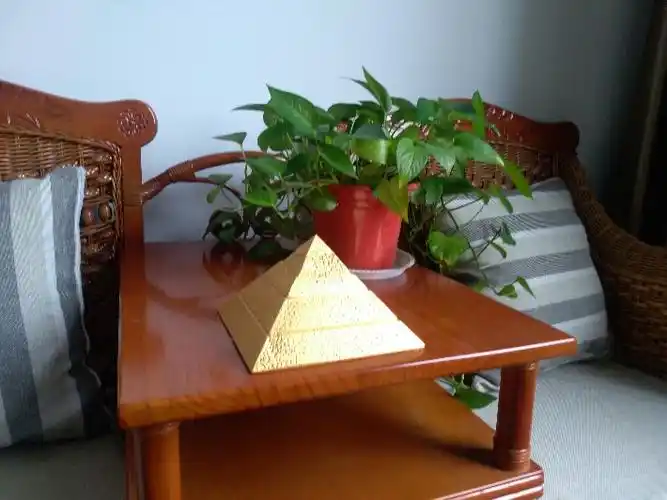 l家里放金字塔摆件和办公室老板桌金字塔摆件