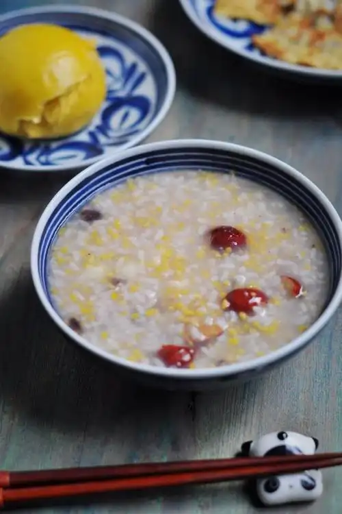 沙莉玲做的莲子玉米粥