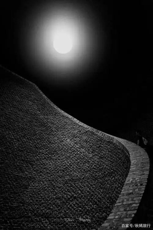 金砖旋转楼梯,充满神秘感