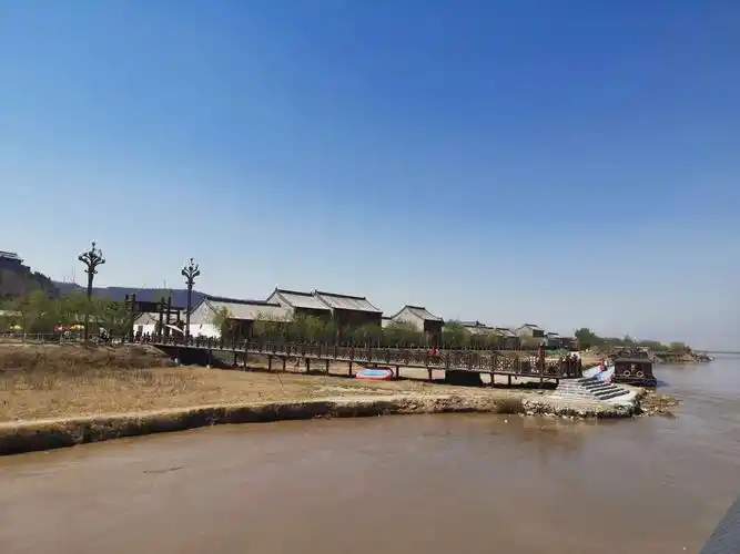 写美篇驱车前往潼关古渡 不到一年时间,再访古渡,看到原本古朴的渡口