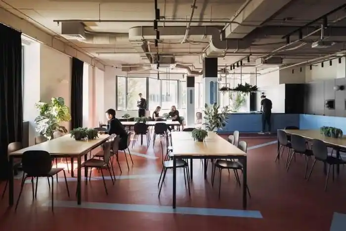 厂房式公寓办公室