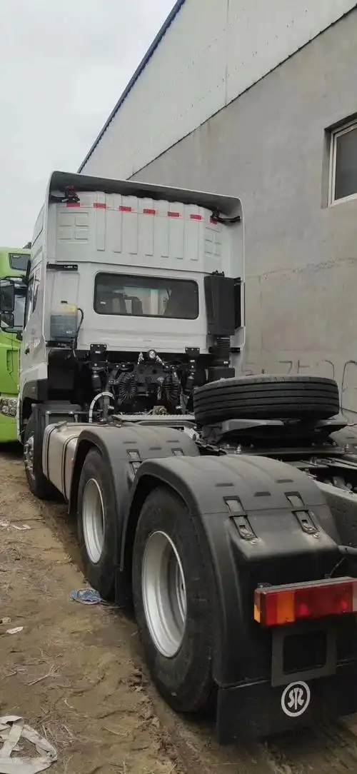 重汽斯太尔牵引车440马力