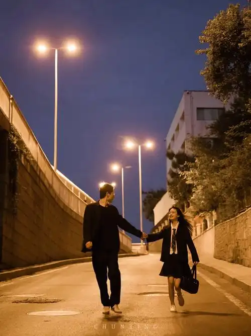 放学后想和你偷偷约会夜景写真