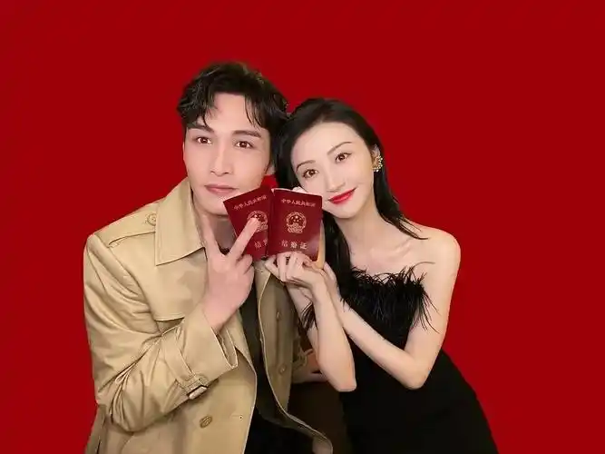 景甜&张彬彬结婚照(划掉)合照镇楼来自:风筝有风2021-04-04 22:49:46