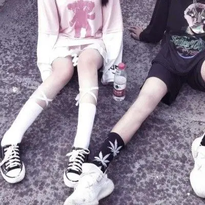 闺蜜头像下半身部位图一对两人同框合影闺蜜头像