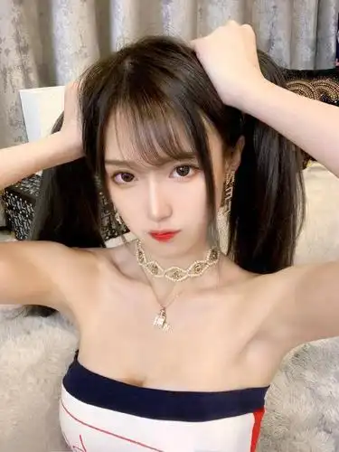 腐团儿又出新作品了cos美杜莎直接封神气质冷艳高贵