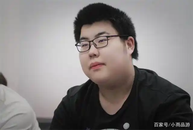 qg小胖称云缨"狗都不玩",暖阳粉丝破防,其实他在自嘲