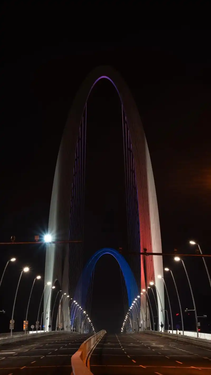 今晚上首钢大桥没人骑车呀#首钢大桥 #首钢大桥夜 - 抖音