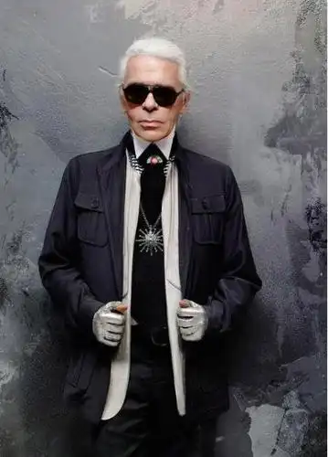 85岁香奈儿艺术总监老佛爷去世网友不舍全世界最帅的老头