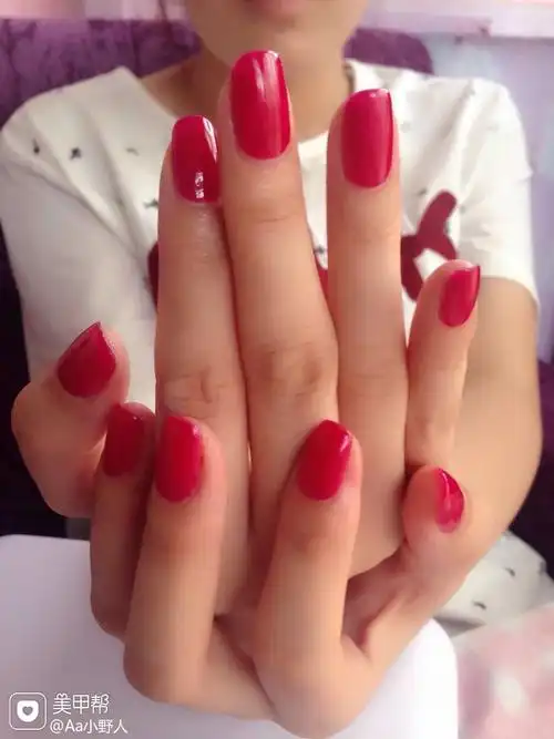 方圆形法式红美甲图片