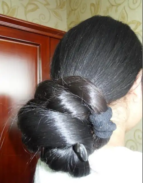 分层剪下超长黑粗辫-爱的边缘62#(5) 剪发_中国长发