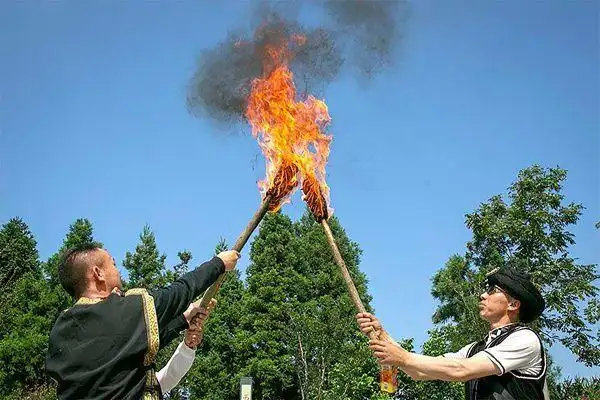 大方县举办2021彝族火把节暨曲谷音乐节|民族|节日_网易订阅