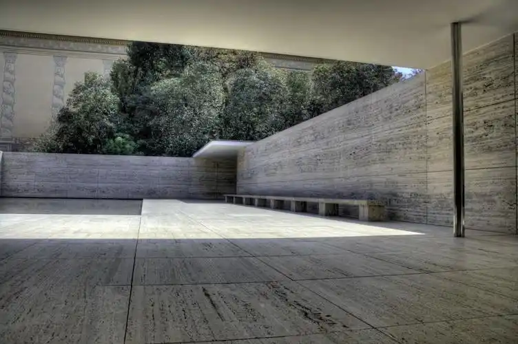 ad经典:巴塞罗那展馆 / 密斯·凡德罗, flickr user: wotjek gurak