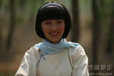 《高粱红了》热拍 朱亚文甘婷婷情系"红手套"