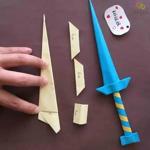 武器折纸 男孩子们都喜欢的匕首折法_折纸简笔画