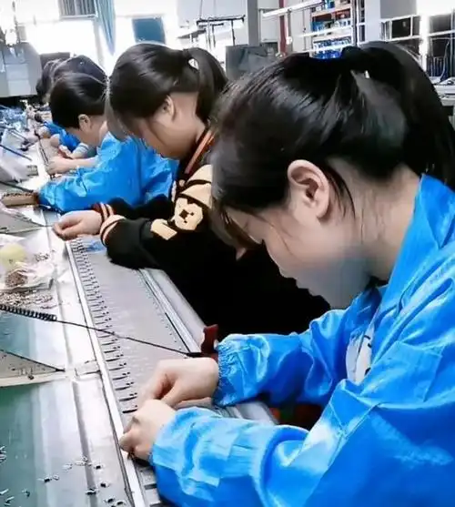 为什么不建议去厂里打工,特别是女孩子