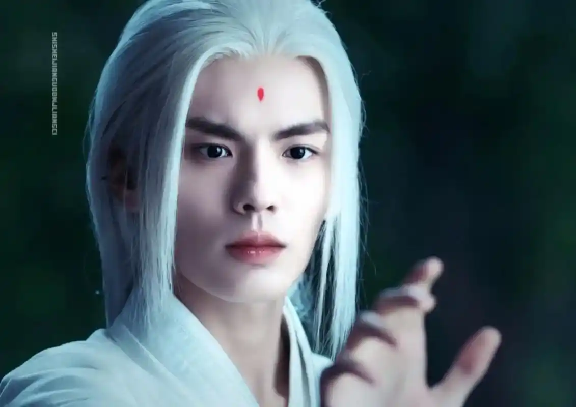 您的小师叔已上线.#毕雯珺 #毕雯珺异人之下 #毕雯珺张灵玉 - 抖音