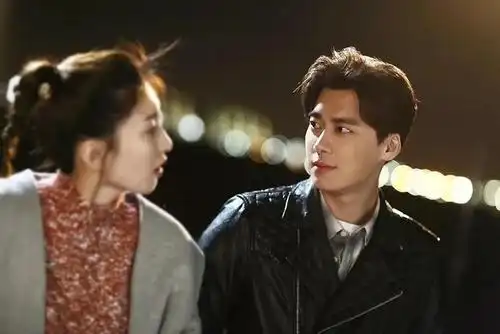 李易峰 江疏影,在这脑残剧里你们也能看对眼?