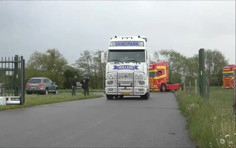 欧洲卡车超多超帅超酷的斯堪尼亚改装卡车和开管v8声音